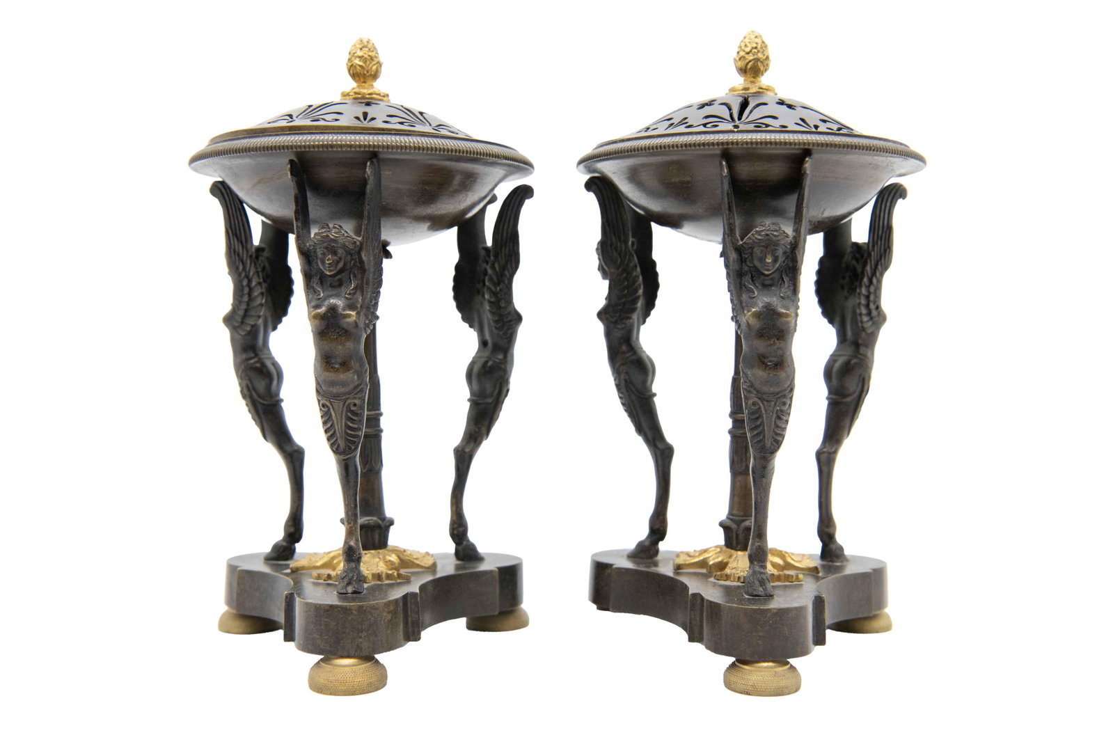 Pair of Bronze Tripod Jardini?res: Pair of Bronze Tripod Jardinières Approximate size each: 7.5” H x 4” W x 4” D