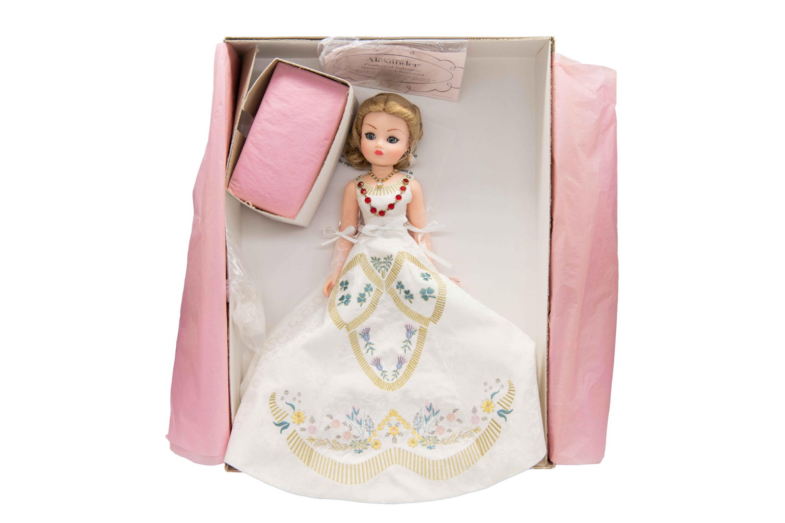 Madame Alexander ‘Queen Elizabeth Recessional’ 33525 Doll (1 of 10)