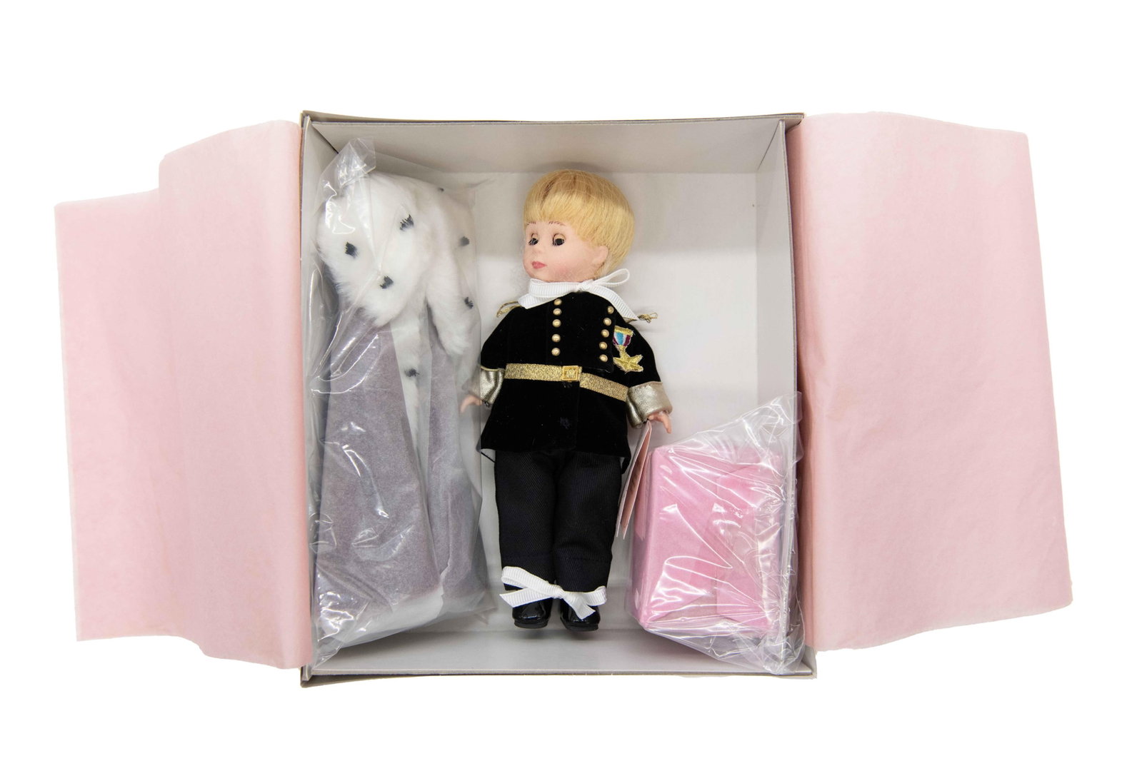 Madame Alexander ‘Coronation Prince Philip’ 33495 Doll, 2002: Madame Alexander ‘Coronation Prince Philip’ 33495 Doll, 2002 Includes COA. Numbered 0018/500. Box has minor dents and scuffs commensurate with age. Approximate box size: 3.5” H x 8&#