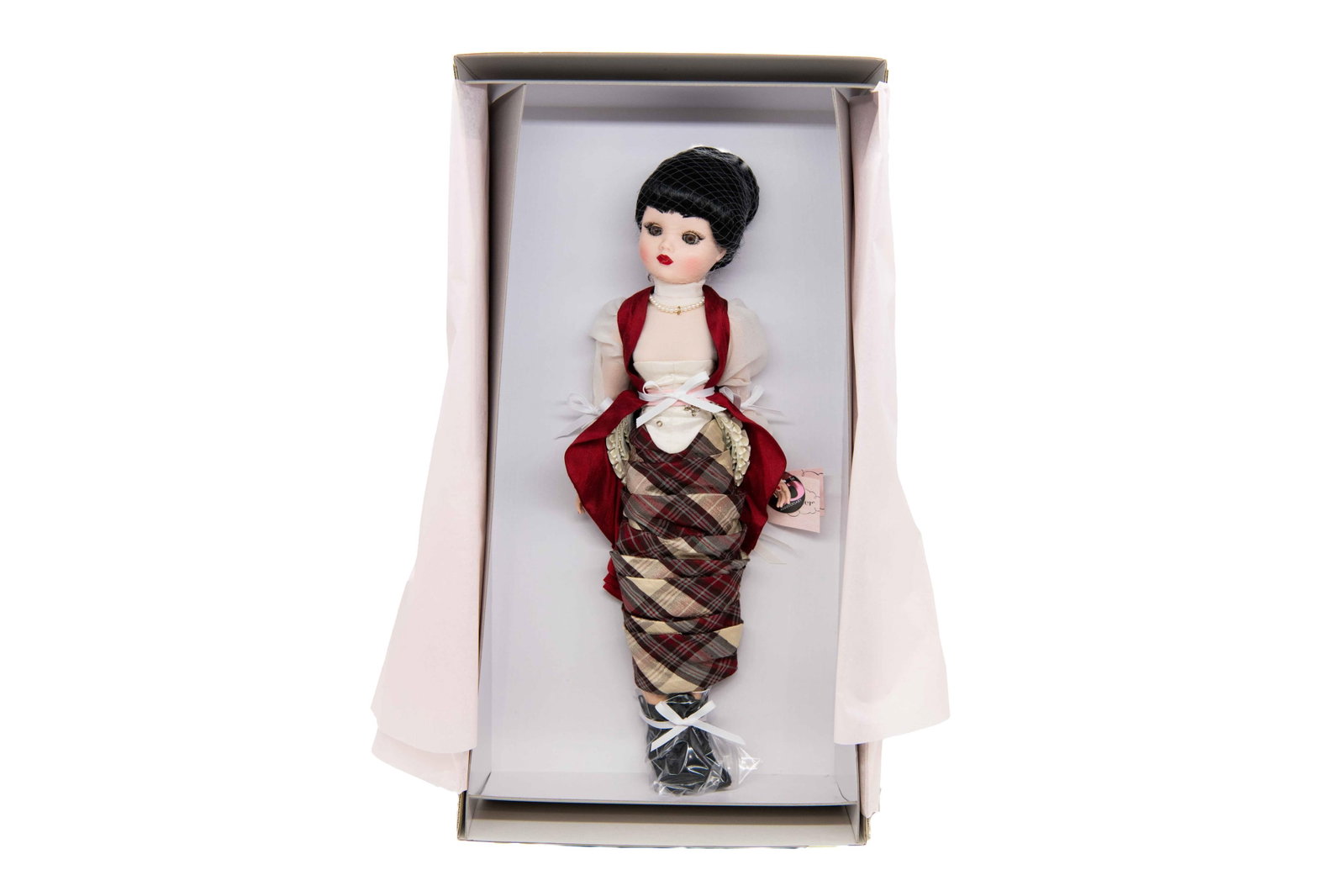Madame Alexander ‘Imperial Weekend in Paris Cissy’ 49520 85th Anniversary Doll, 2008: Madame Alexander ‘Imperial Weekend in Paris Cissy’ 49520 85th Anniversary Doll, 2008 Box has minor dents and scuffing commensurate with age. Approximate box size: 5.75” H x 12.25R