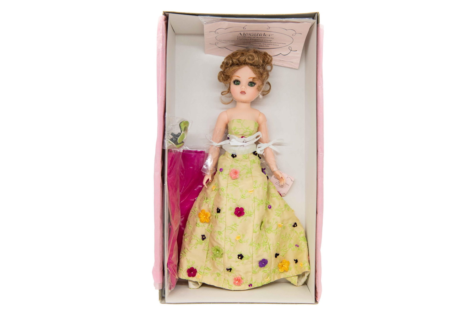 Madame Alexander ‘Eighties Elegance Cissy’ 36105 Doll, 2003: Madame Alexander ‘Eighties Elegance Cissy’ 36105 Doll, 2003 Includes Certificate of Authenticity. Numbered 051/350. Box is has very minimal wear with minor creases commensurate with age. A