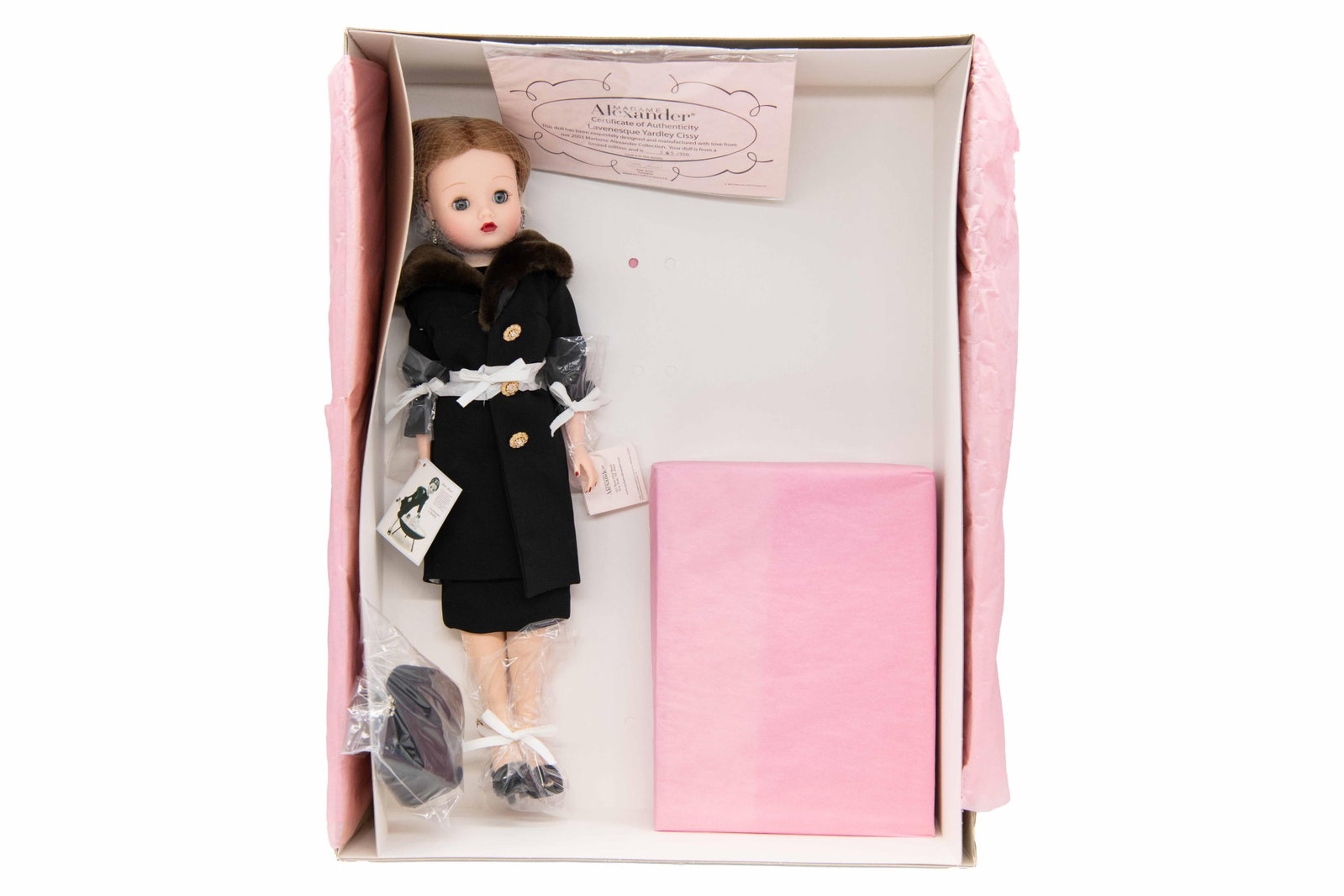 Madame Alexander ‘Lavenesque Yardley Cissy’ 36085 Doll, 2003: Madame Alexander ‘Lavenesque Yardley Cissy’ 36085 Doll, 2003 Includes Certificate of Authenticity. Numbered 260/350. Box has very minimal wear with minor corner scuffs commensurate with ag