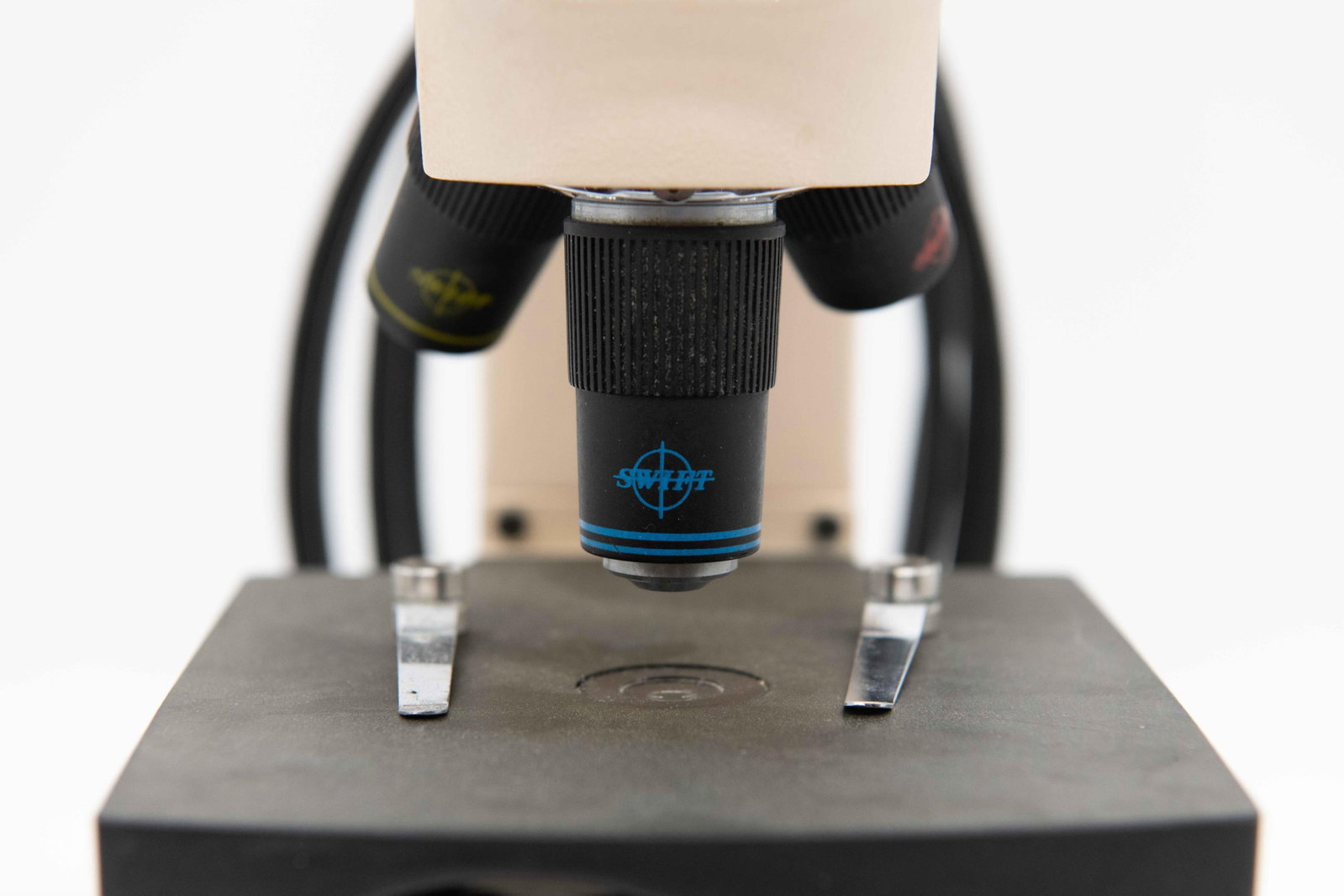 Swift M3500D Microscope - 7