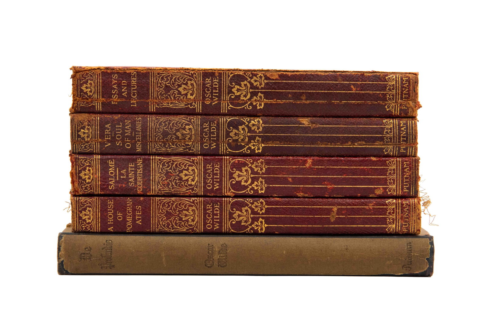 Set of 5 Late 19th Century/Early 20th Century Oscar Wilde Books: Set of 5 Late 19th Century/Early 20th Century Oscar Wilde Books DeProfundis (1909) Salomé, L Saints Courtisane Vera; or, The Nihilists, The Soul of Man Under Socialism, Miscellanies Essays and Le