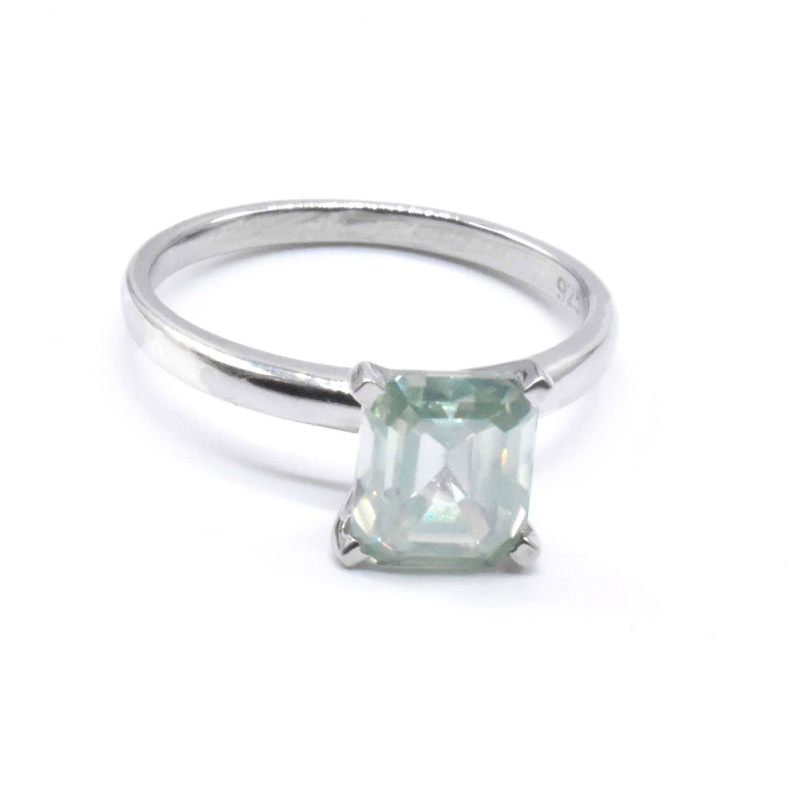STERLING SILVER RHODIUM PLATED MOISSANITE RING: STERLING SILVER RHODIUM PLATED MOISSANITE (1.45 CTS) RING WEIGHT- 2.55 GRAMS