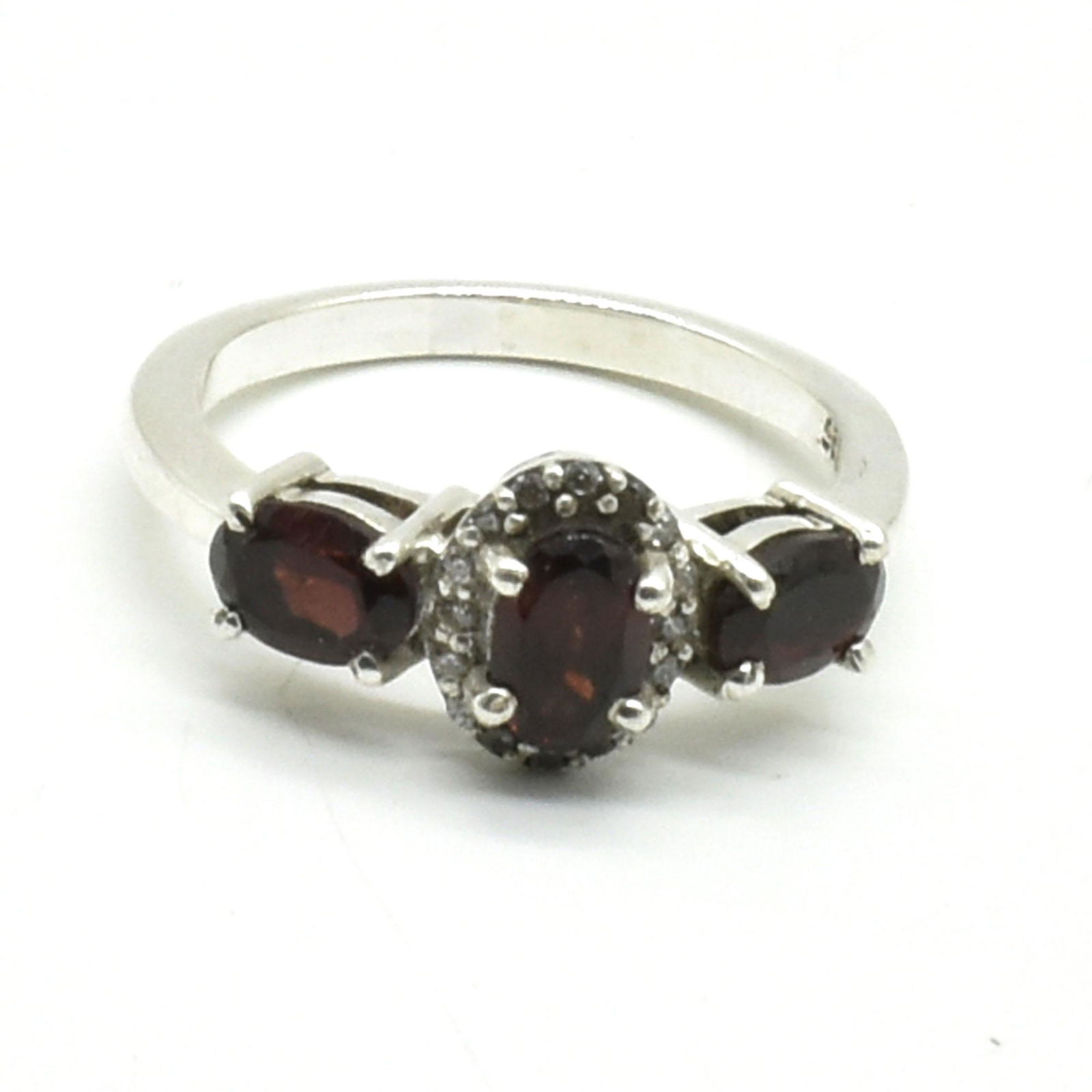 Garnet Cz(1.8Ct) Ring (1 of 3)