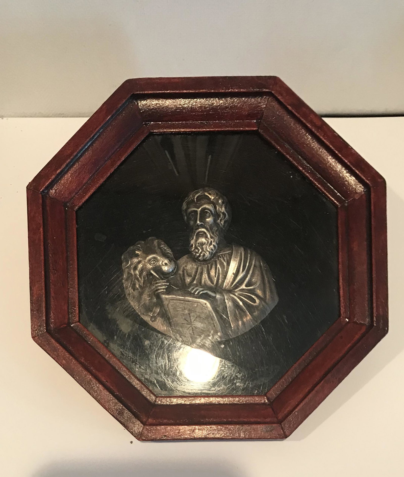Religious Silver Basrelief of Saint Marc: 19 th century silver bas-relief of Saint Marc in an octagonal frame.