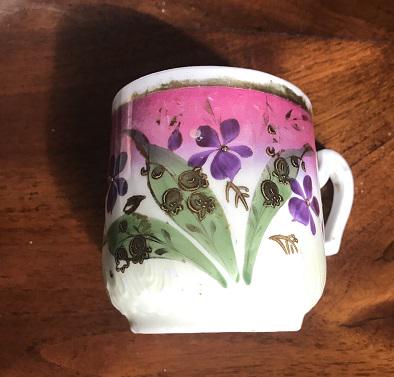 Austrian Biedermeir Handpainted Porcealin Cup: Austrian 1820 porcelain cup.