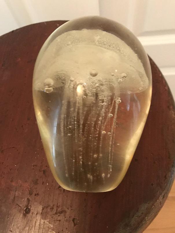 Glass Jellyfish Paperweight: Jellyfish motive paperweight.