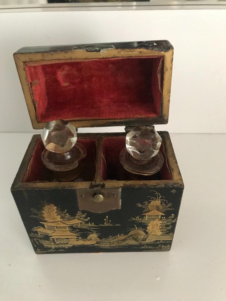 Chinese Chinoiserie Lacquer Perfume Box (1 of 6)