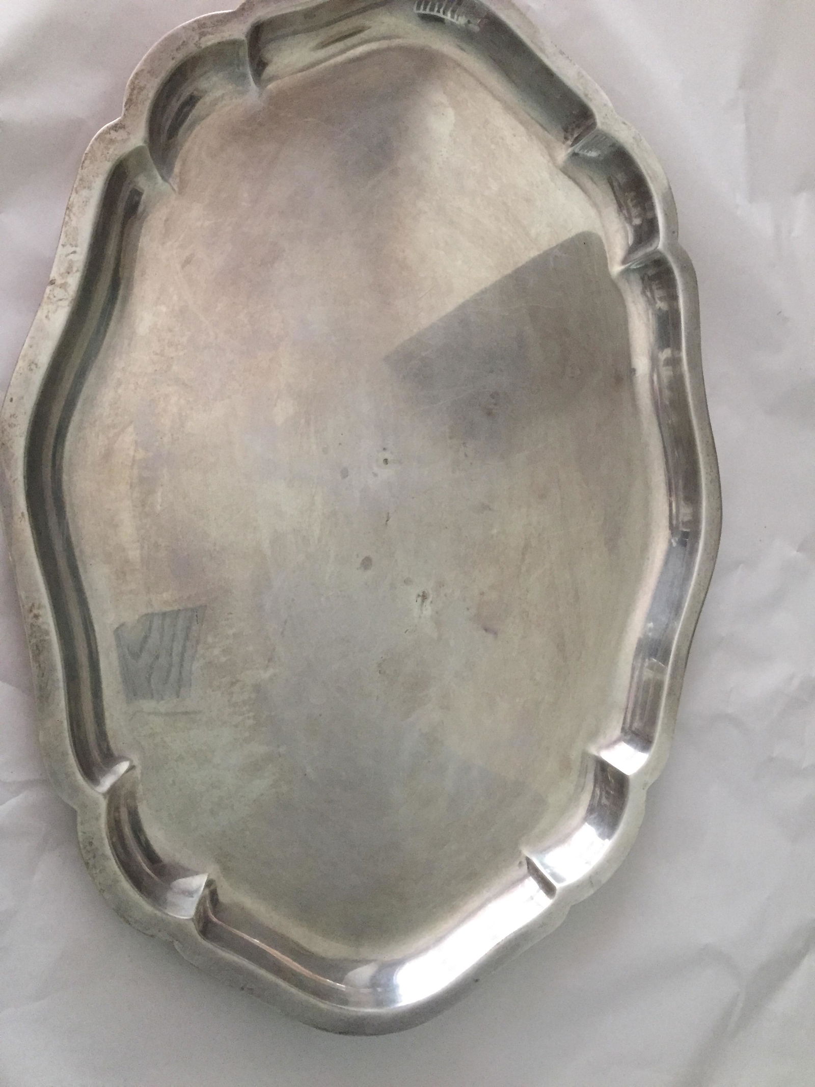 American Silver International Company tray: 1664 grams, 20'' by 14'' in size
