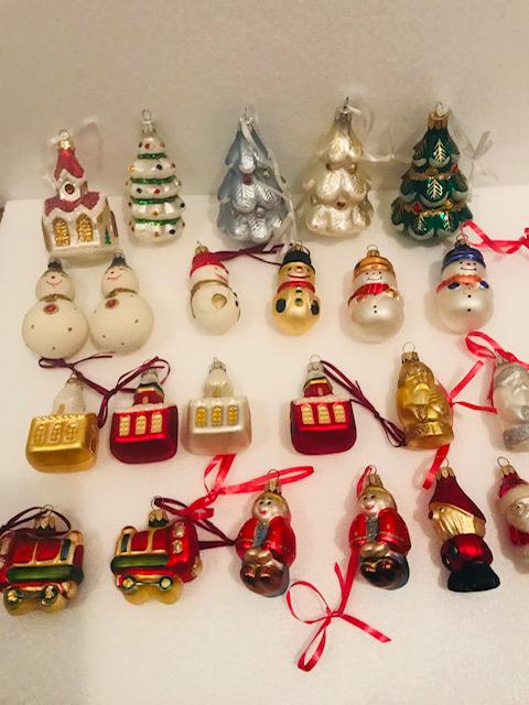 25 pcs Vintage ChristmasUkrainian  Ornaments Figurines (1 of 4)