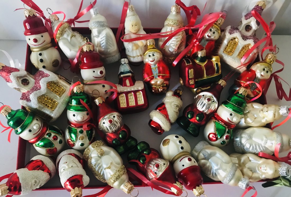 25 pcs European Christmas  Ornaments (1 of 2)