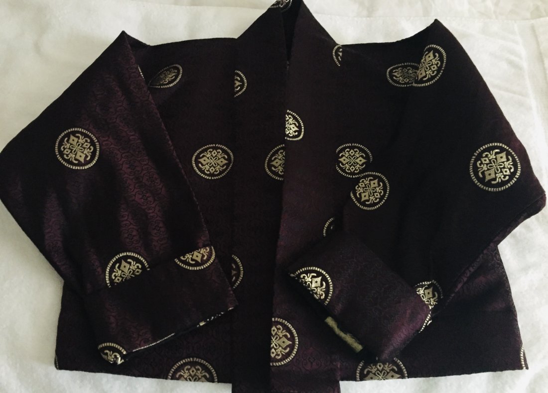 Chinese Brocade Metal Thread Jacket: Custom Chinese Metal thread brocade jacket in size M., like new.