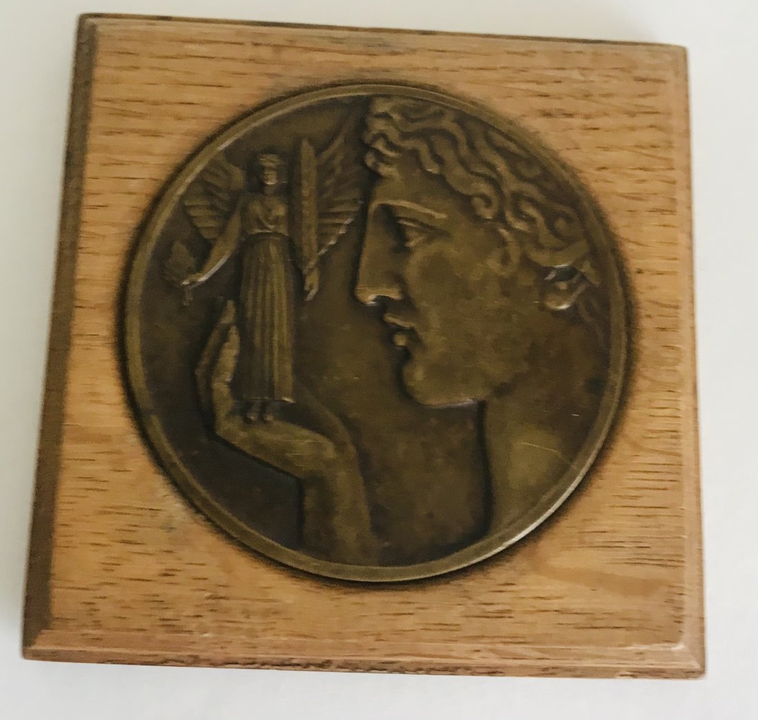 Vintage Bronse Tabacciana medal: tobaccciana