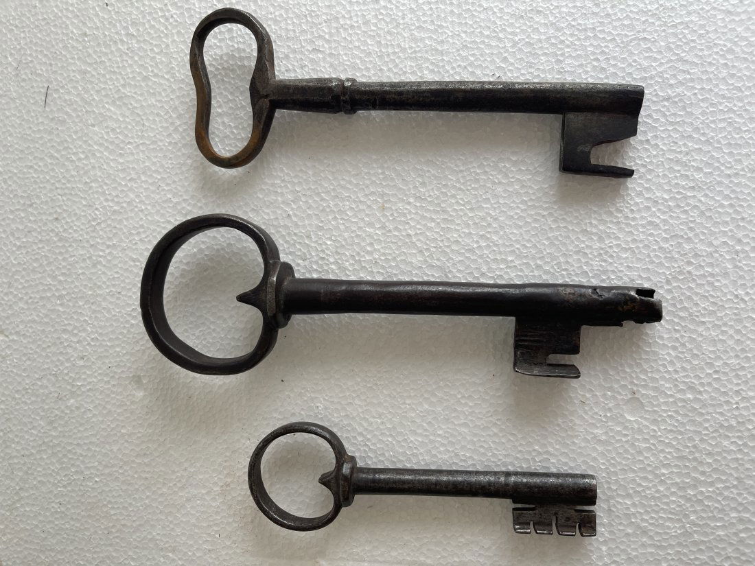 Mid Century White Bakelite Rotary Telephone: Rare white bakelite with gold numerals rotary telephone.