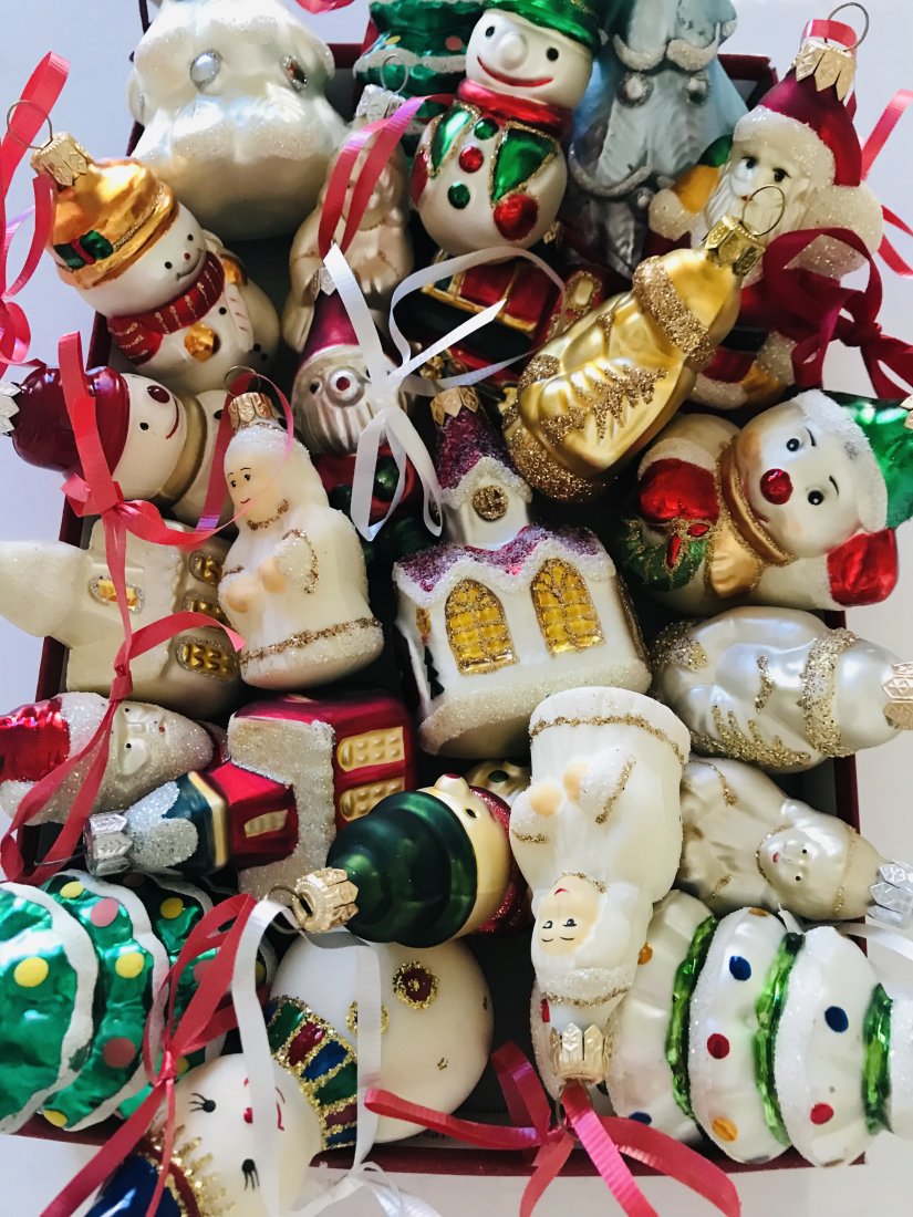 Lor of Vintage European Christmas Ornaments: handpainted silvered glass vintage ornaments