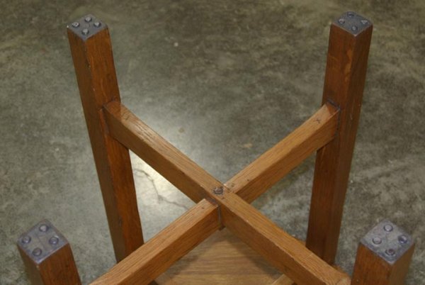 STICKLEY ARTS & CRAFTS OAK STAND TABLE, round top - 4