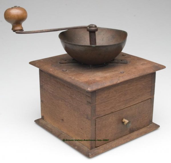 SHENANDOAH VALLEY OF VA WALNUT COFFEE MILL, dovet