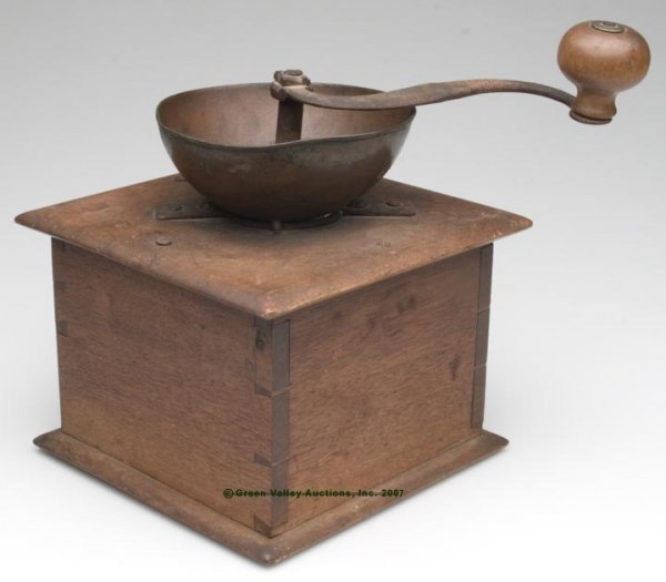 SHENANDOAH VALLEY OF VA WALNUT COFFEE MILL, dovet - 2