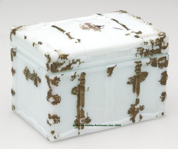 GREENTOWN TRUNK COVERED BOX, opaque white/milk gla