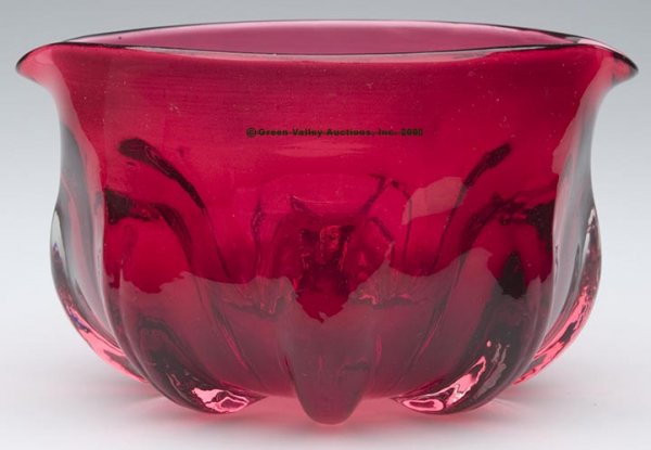 PILLAR-MOLDED WINE RINSER, deep cranberry, eight