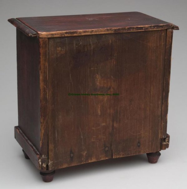 MID-ATLANTIC PAINT DECORATED PINE MINIATURE CHEST - 2