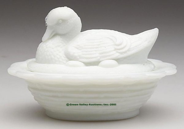 DUCK WITH EGGS COVERED SALT, opaque white/milk gla