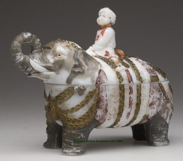 ELEPHANT WITH RIDER COVERED BOX, opaque white/milk