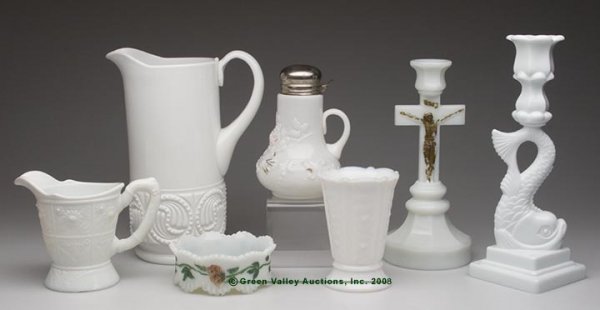 VARIOUS TABLEWARE ARTICLES, LOT OF SEVEN, opaque w