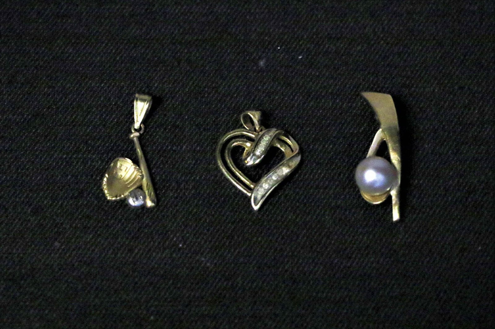 Collection of Gold Pendants (1 of 3)