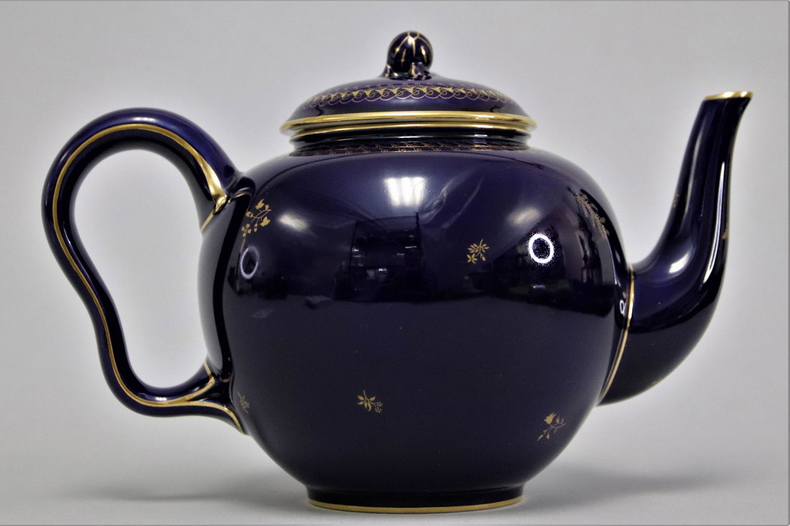 Sevres, "Cobalt Blue", Teapot (1 of 4)