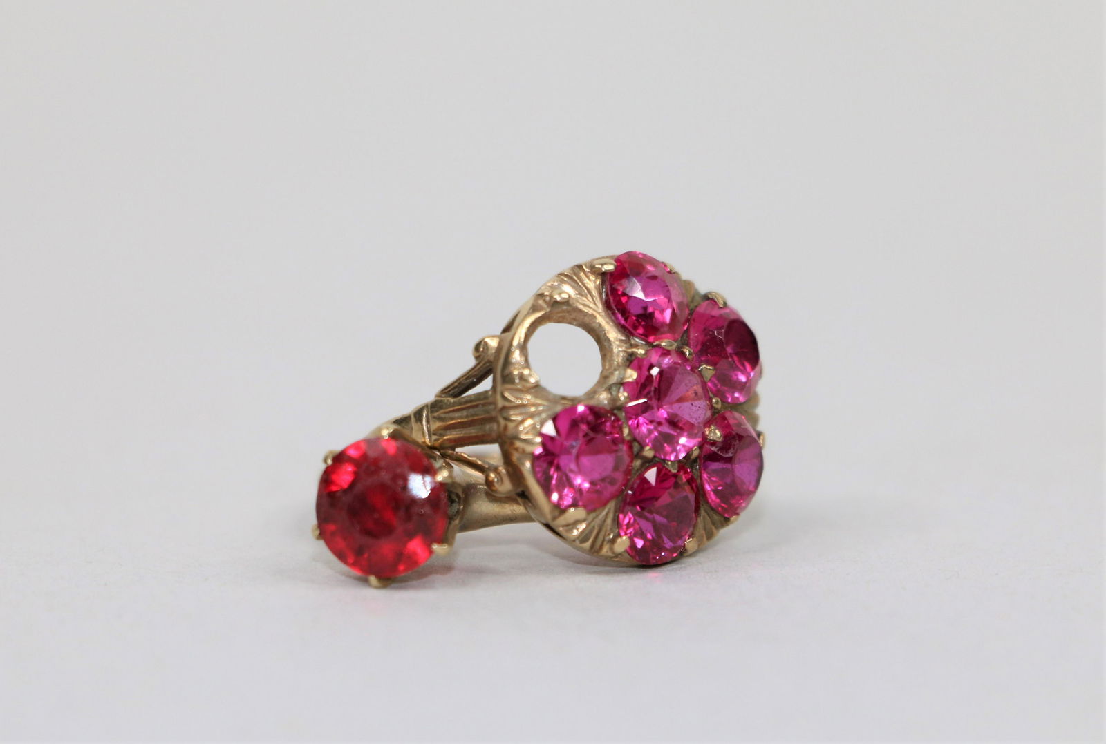 Pair of Gold Rings (1 of 9)