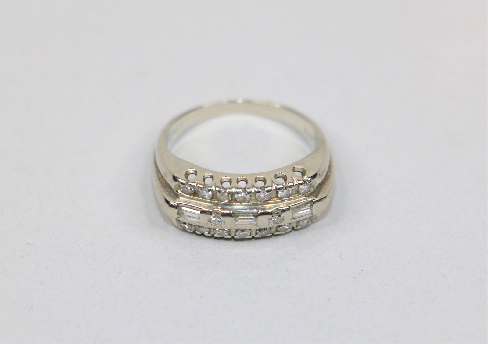 White Gold & Diamond Ring (1 of 8)