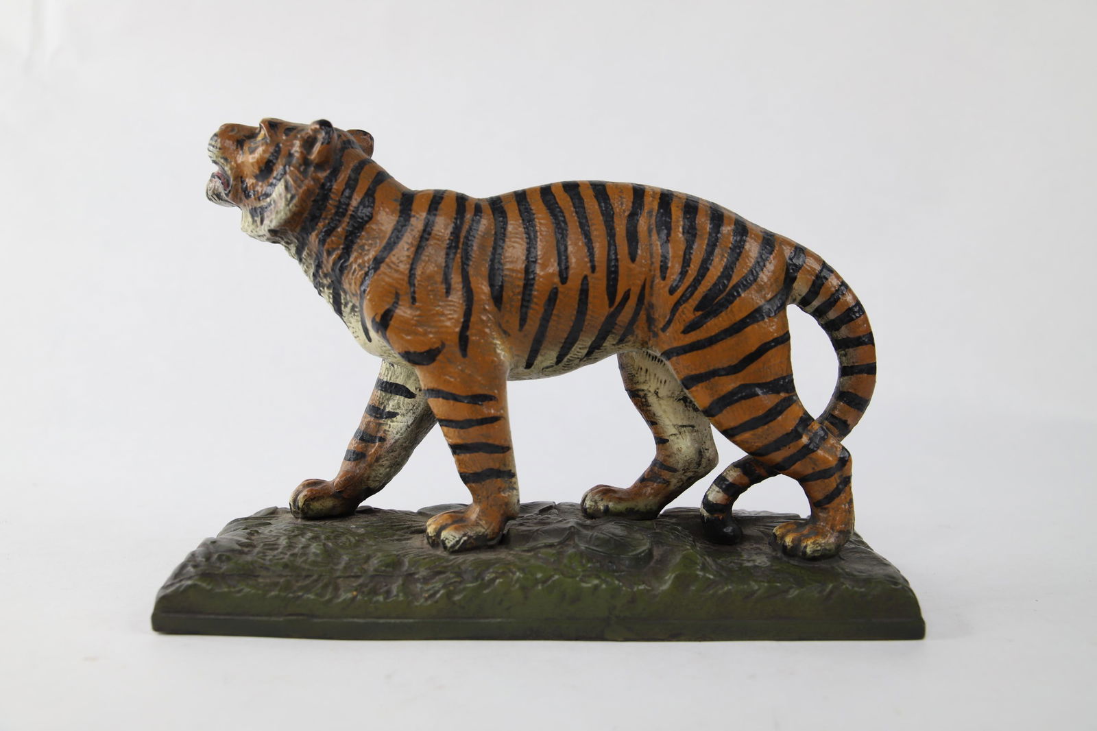 N. Muller & Sons, Clock Topper (1 of 7)