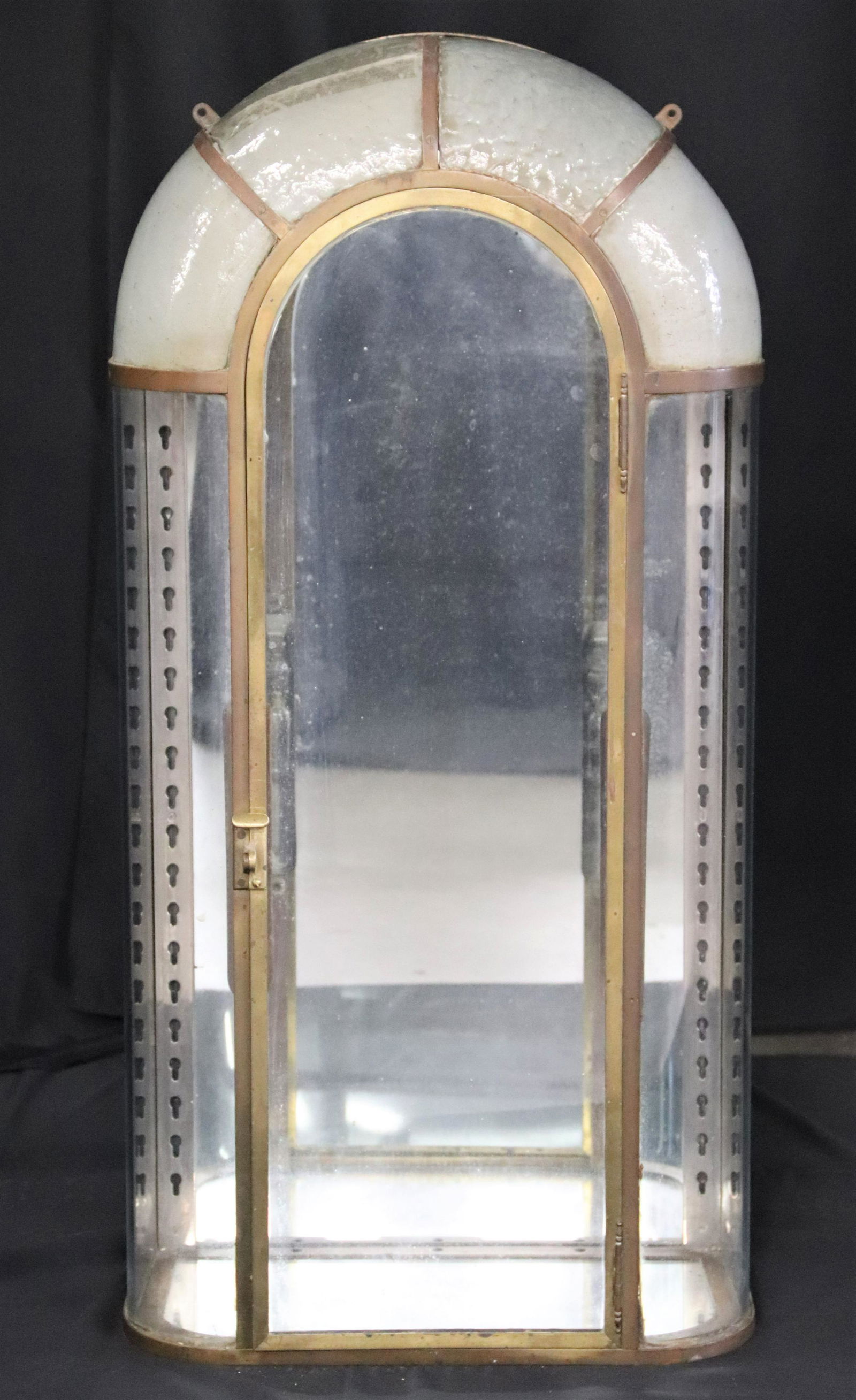 Display Cabinet (1 of 8)