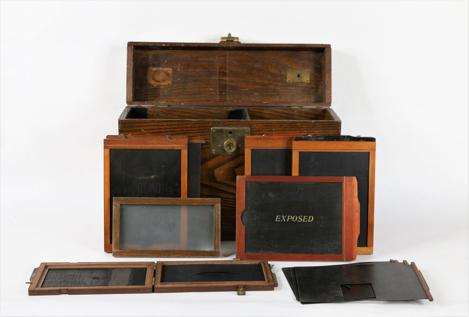 Vintage Film Holders, Wood Carrying Case (1 of 9)