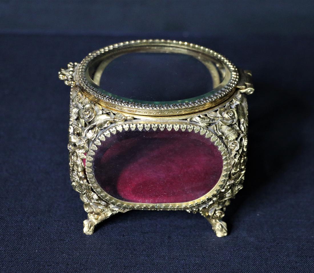 Matson, Jewelry Box Casket (1 of 8)