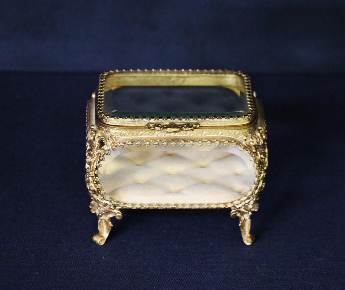 Ormolu Jewelry Casket (1 of 6)