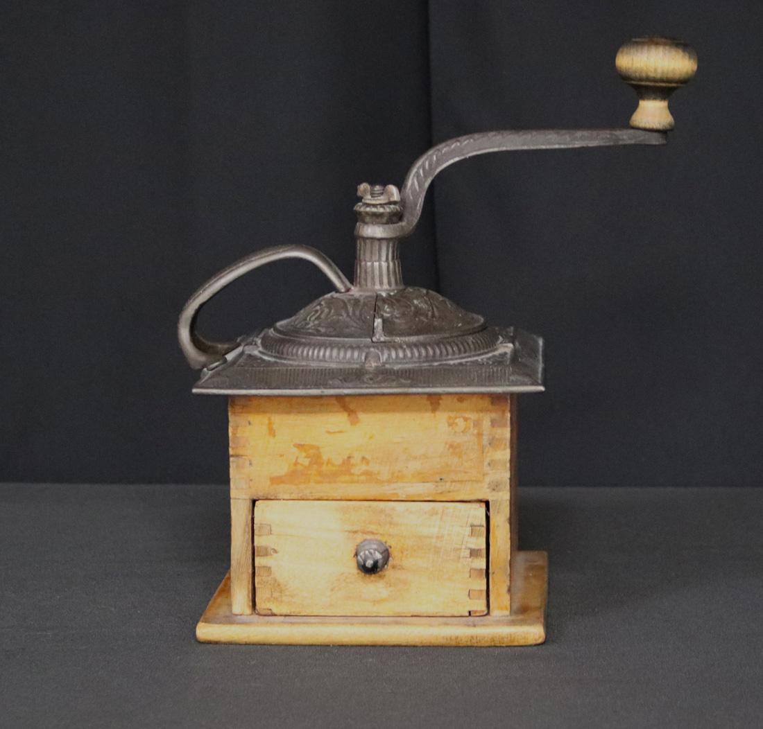 Medium Antique Coffee Grinder (1 of 8)
