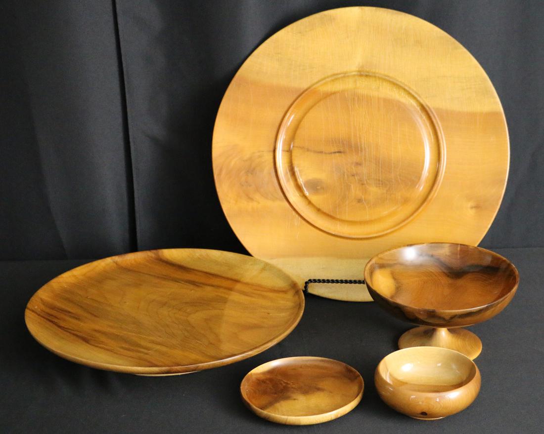 Collection of Mid Century Modern Myrtlewood Serving ware (1 of 8)