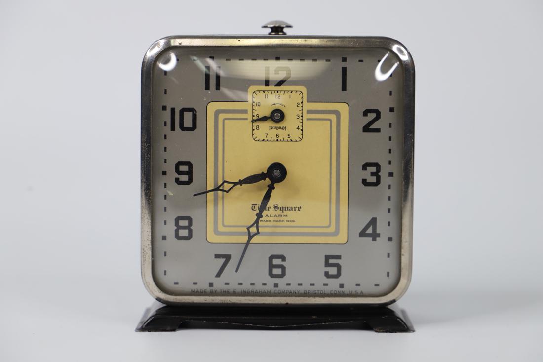 Ingraham, Alarm Clock (1 of 7)