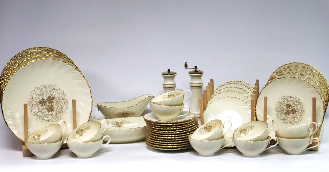 Lenox,  Orleans Dinner Service (1 of 5)