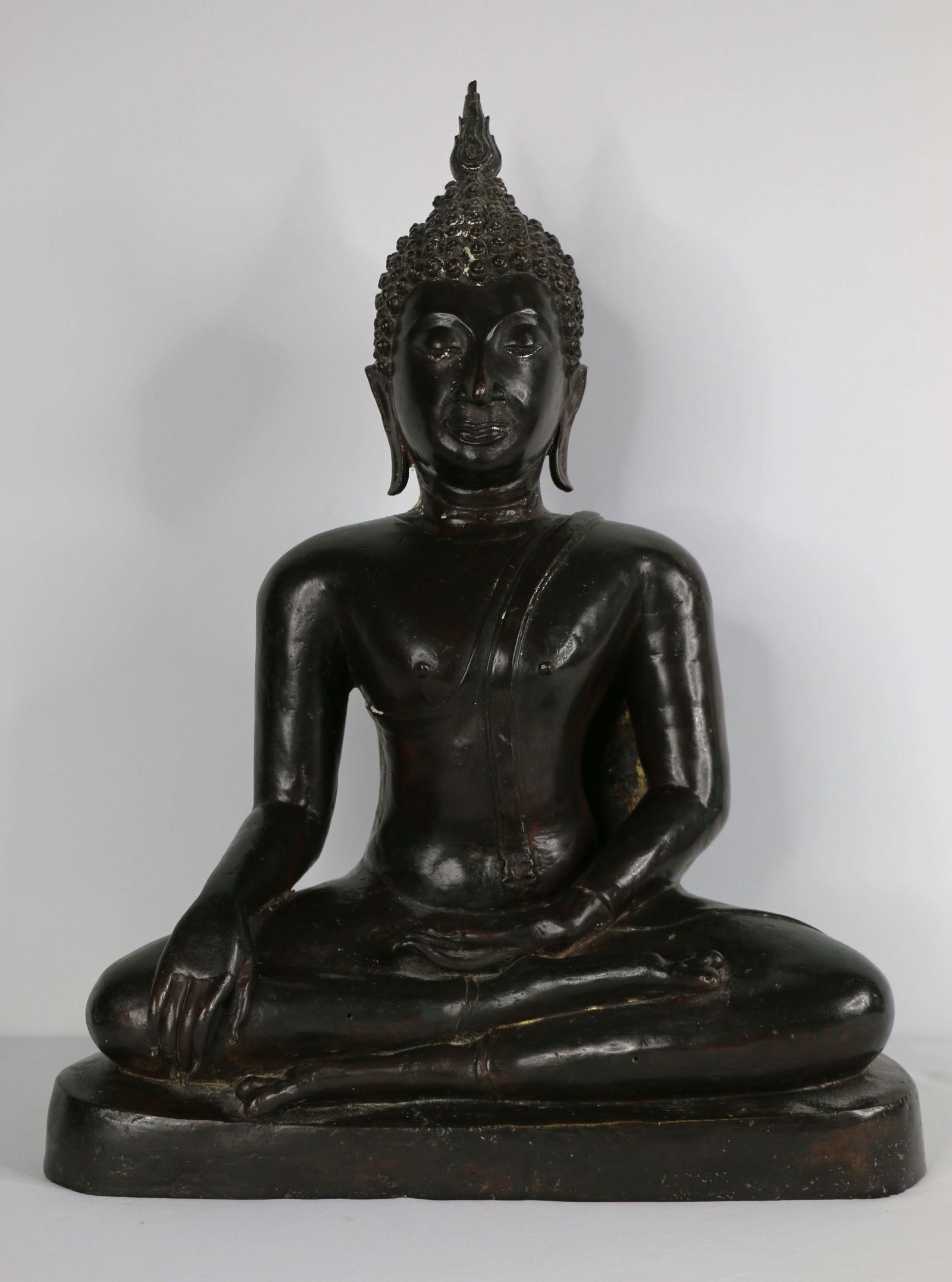 Thai Buddha (1 of 7)