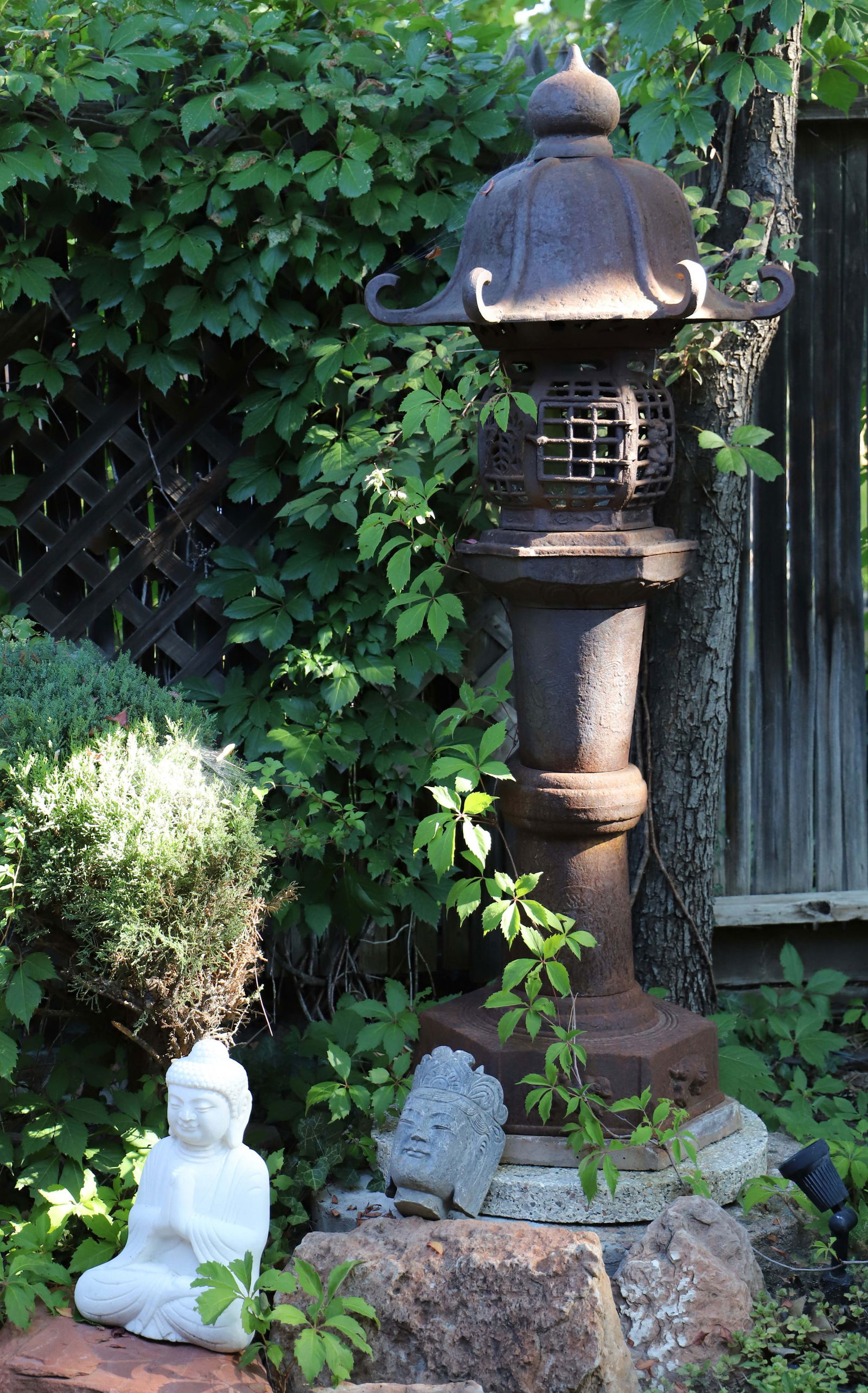Japanese Temple, Statues (1 of 6)