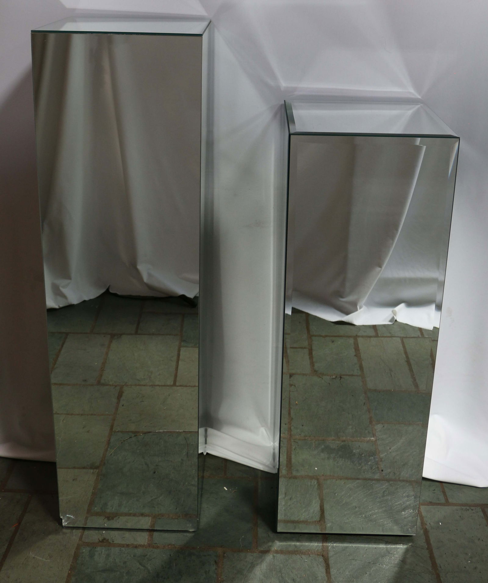 Mirrored Display Stands (1 of 3)