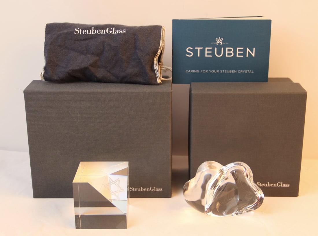 Steuben, Paperweights (1 of 3)