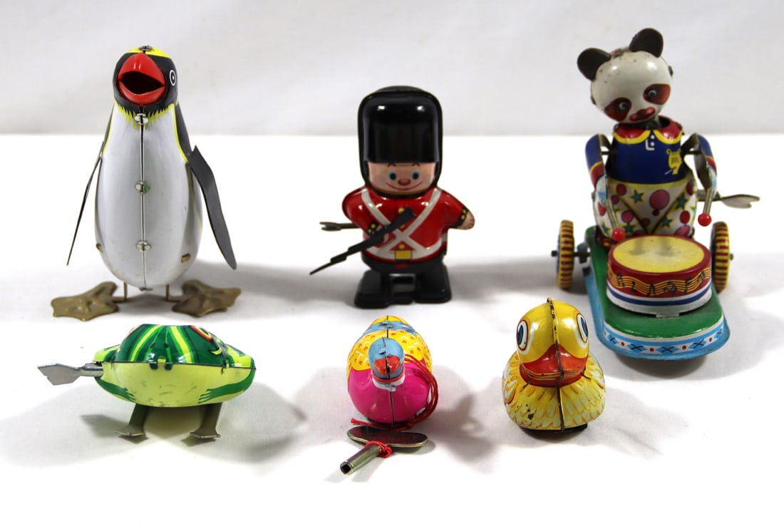 Vintage Wind Up Toys (1 of 4)