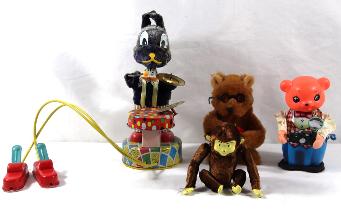 Mechanical Toys (1 of 3)