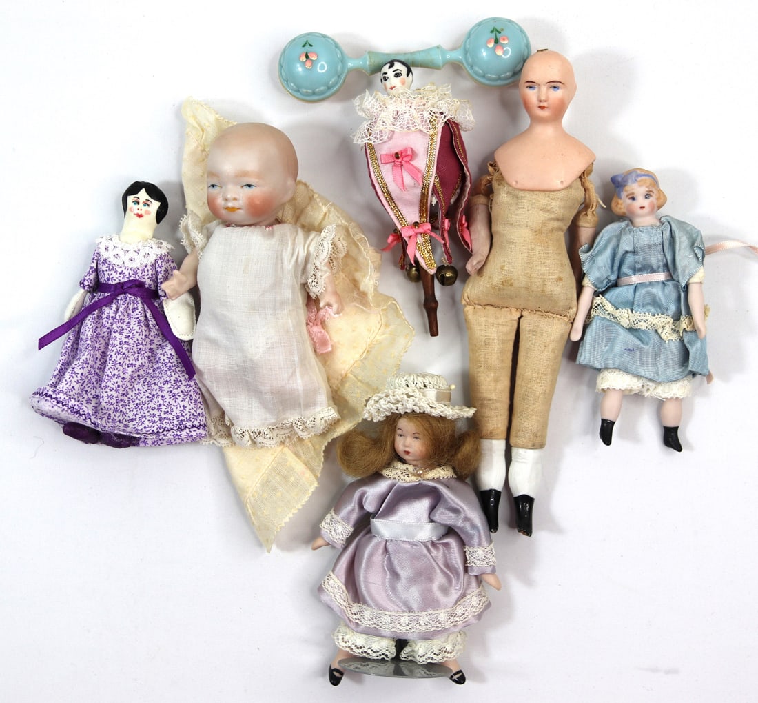 Doll House Dolls, Rattles (1 of 4)